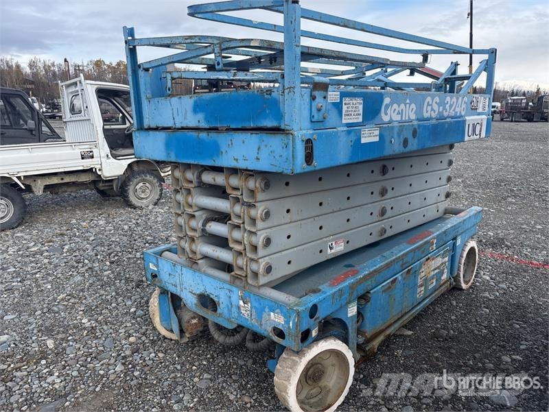 Genie GS3246 Electric Scissor Lift シザースリフト