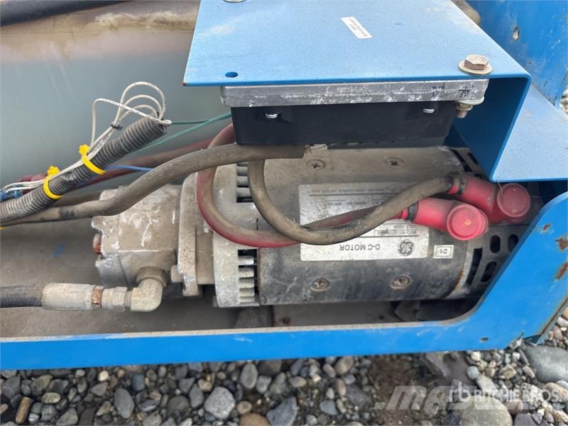 Genie GS3246 Electric Scissor Lift シザースリフト