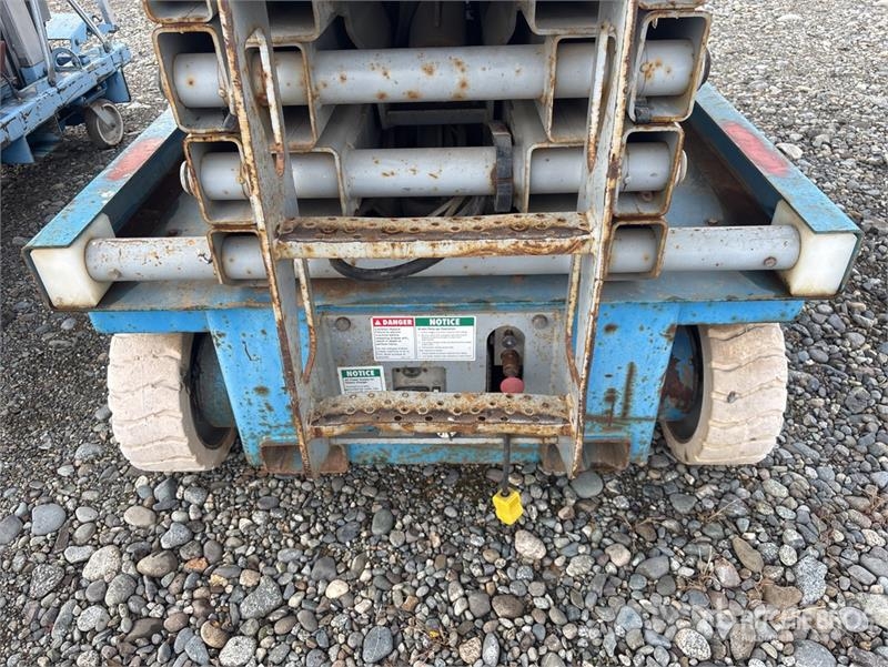 Genie GS3246 Electric Scissor Lift シザースリフト