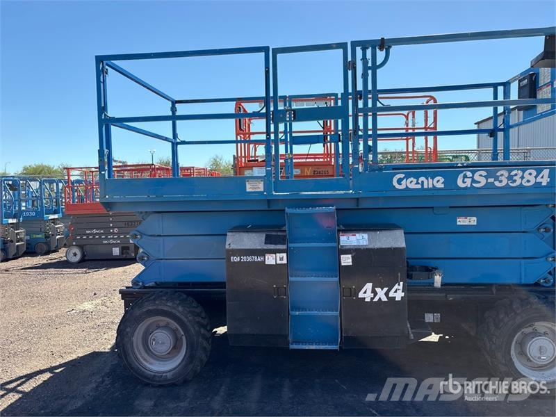 Genie GS3384RT 4x4 Dual Fuel Scissor Lift Scissor lifts