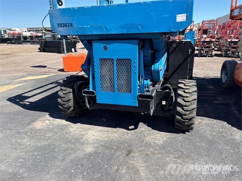 Genie GS3384RT 4x4 Dual Fuel Scissor Lift Scissor lifts