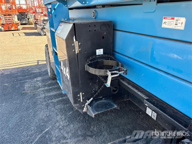 Genie GS3384RT 4x4 Dual Fuel Scissor Lift Scissor lifts