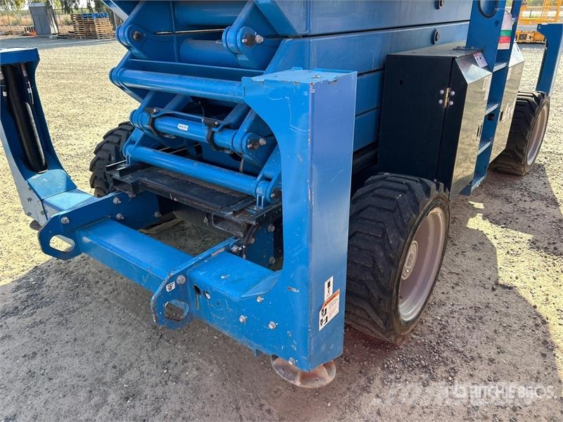 Genie GS4390 4x4 Diesel Scissor Lift Ollós emelők