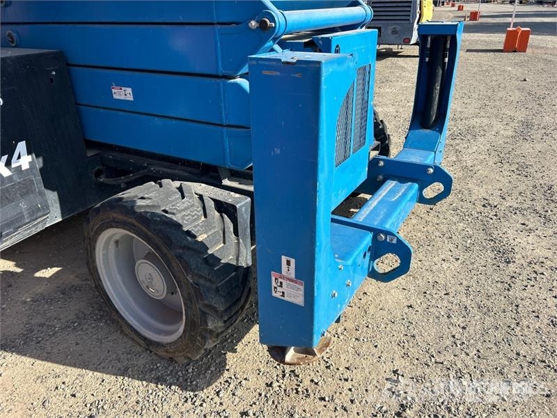 Genie GS4390 4x4 Diesel Scissor Lift Ollós emelők