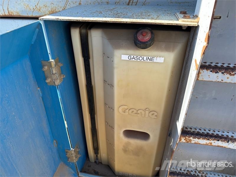 Genie GS4390 Dual Fuel Scissor Lift Škaraste platforme