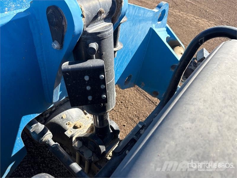 Genie GTH-1256 Telehandler 텔러 핸들러