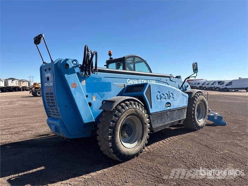 Genie GTH-1256 Telehandler 텔러 핸들러