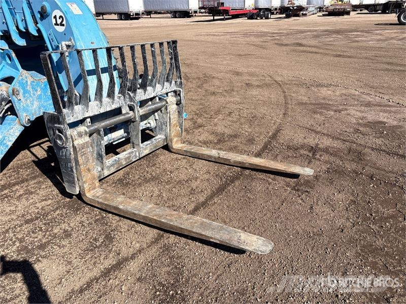 Genie GTH-1256 Telehandler 텔러 핸들러