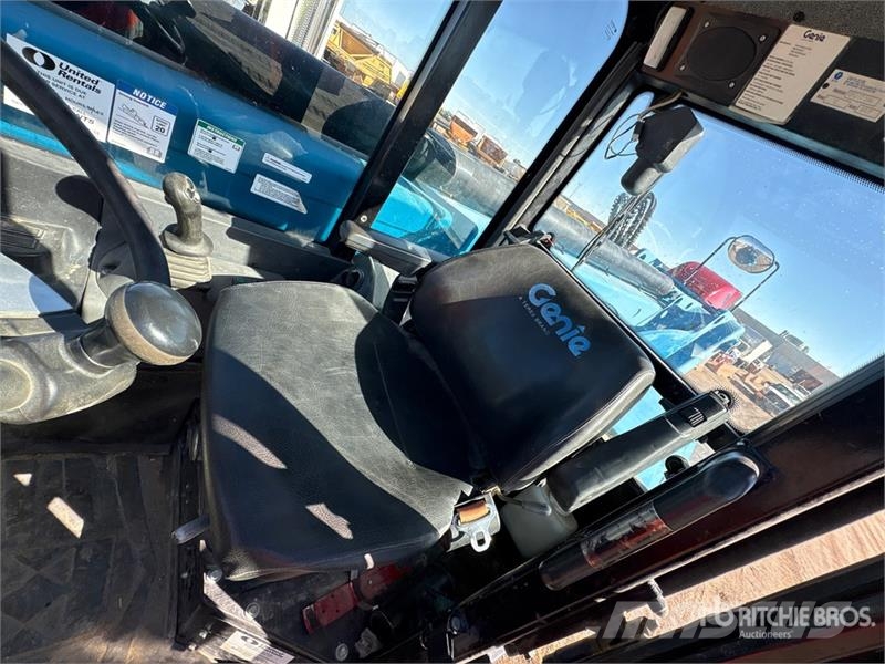Genie GTH-1256 Telehandler 텔러 핸들러