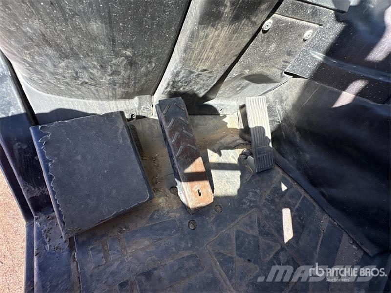 Genie GTH-1256 Telehandler 텔러 핸들러
