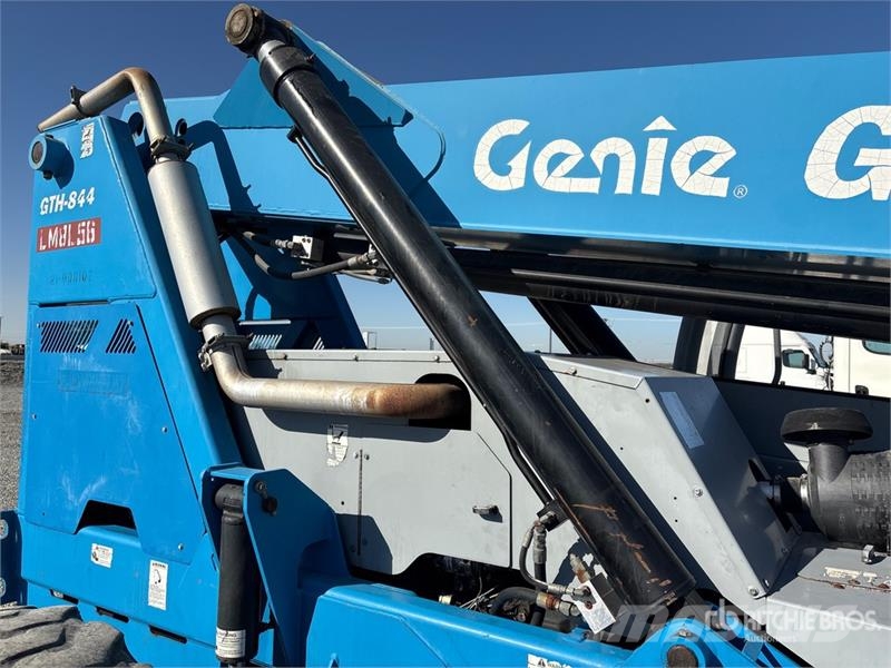Genie GTH-844 Teleszkópos rakodók