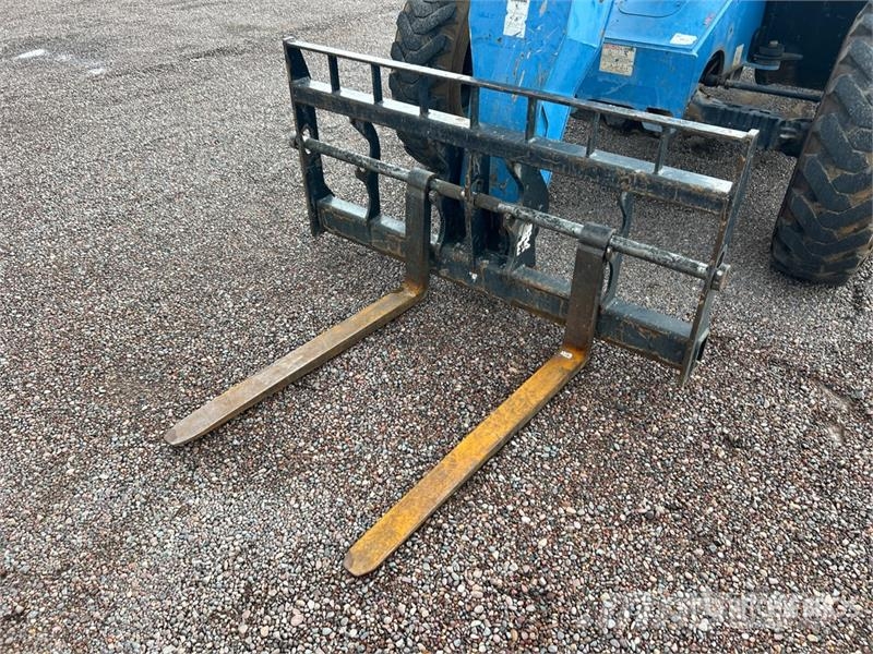 Genie GTH-844 Teleskoplader