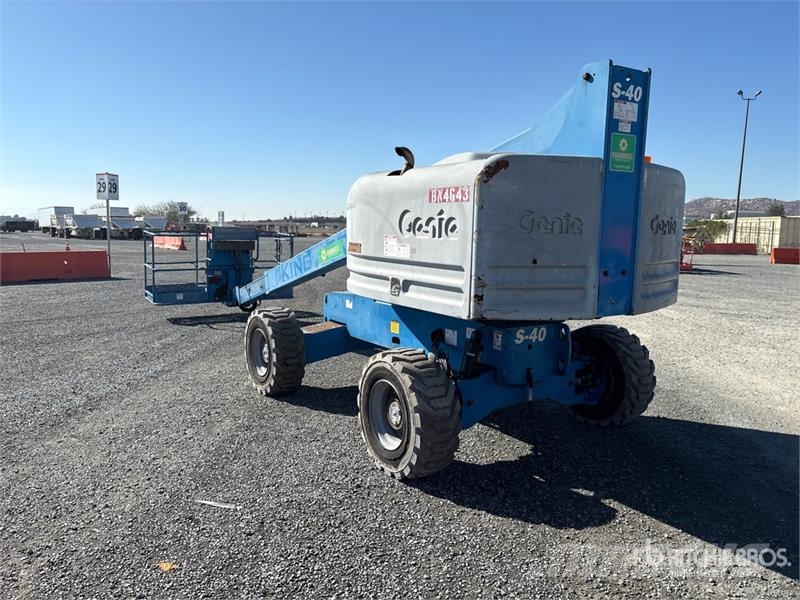 Genie S-40 4WD Diesel Telescopic Boom Lift 伸縮臂高空作業車