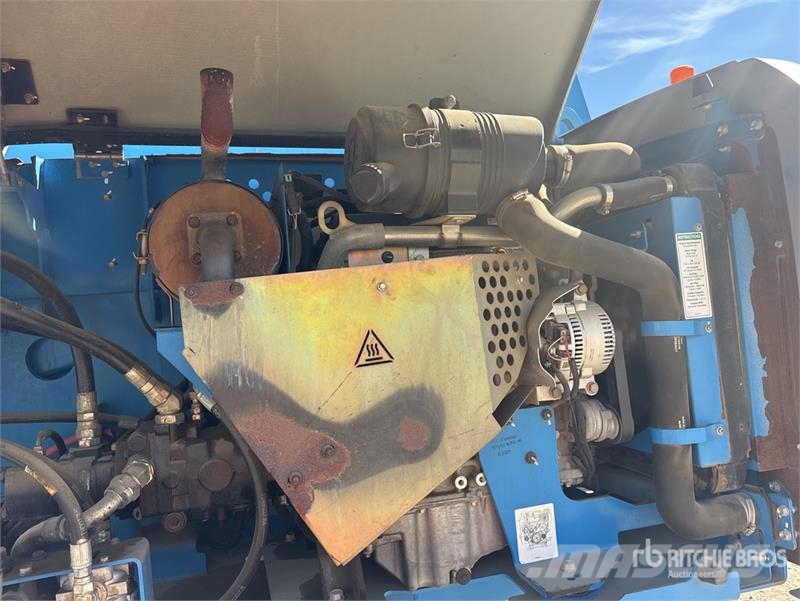 Genie S-60X 4WD Dual Fuel Telescopic Boom Lift Nacelles télescopiques