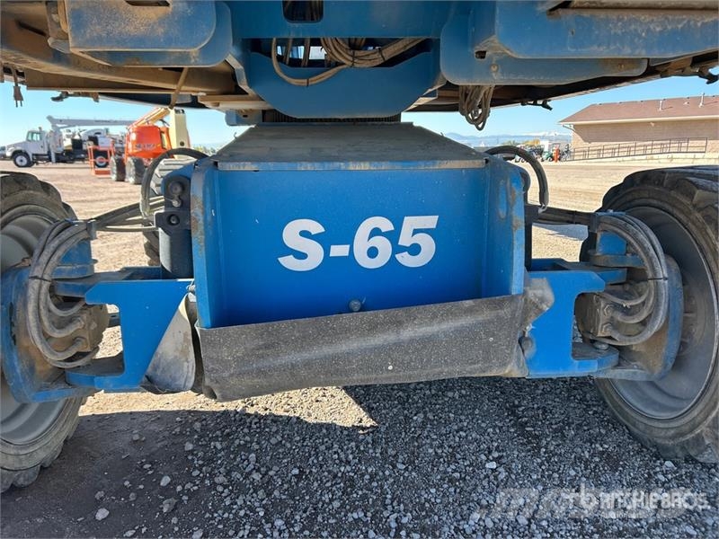 Genie S-65 4WD Diesel Telescopic Boom Lift Nacelles télescopiques