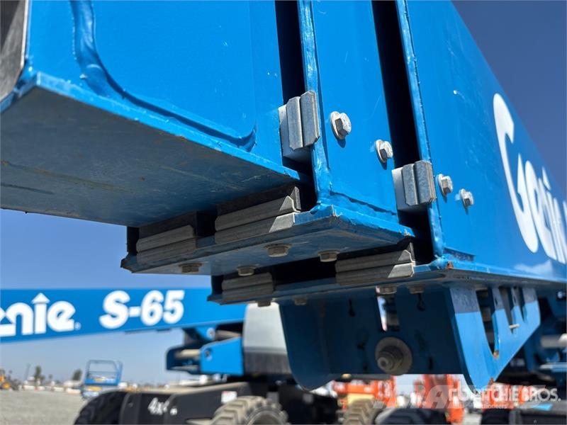 Genie S-65 4WD Diesel Telescopic Boom Lift Telescopic boom lifts