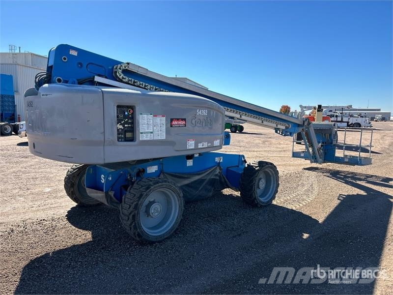 Genie S-65 4WD Diesel Telescopic Boom Lift Nacelles télescopiques