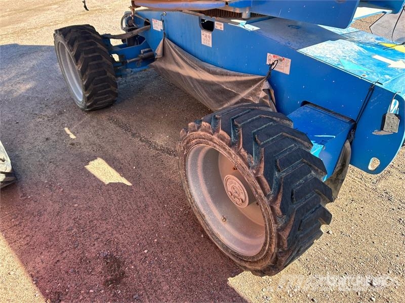 Genie S-65 4WD Diesel Telescopic Boom Lift Nacelles télescopiques