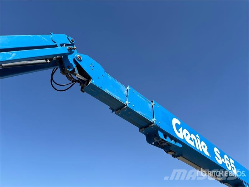 Genie S-65 4WD Diesel Telescopic Boom Lift Telescopic boom lifts