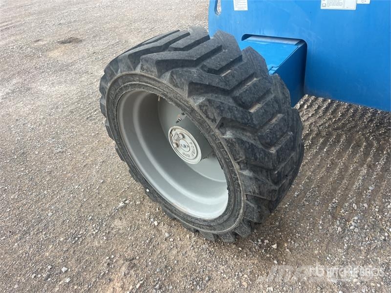 Genie S-65 4WD Dual Fuel Telescopic Boom Lift Teleskopske podizne platforme