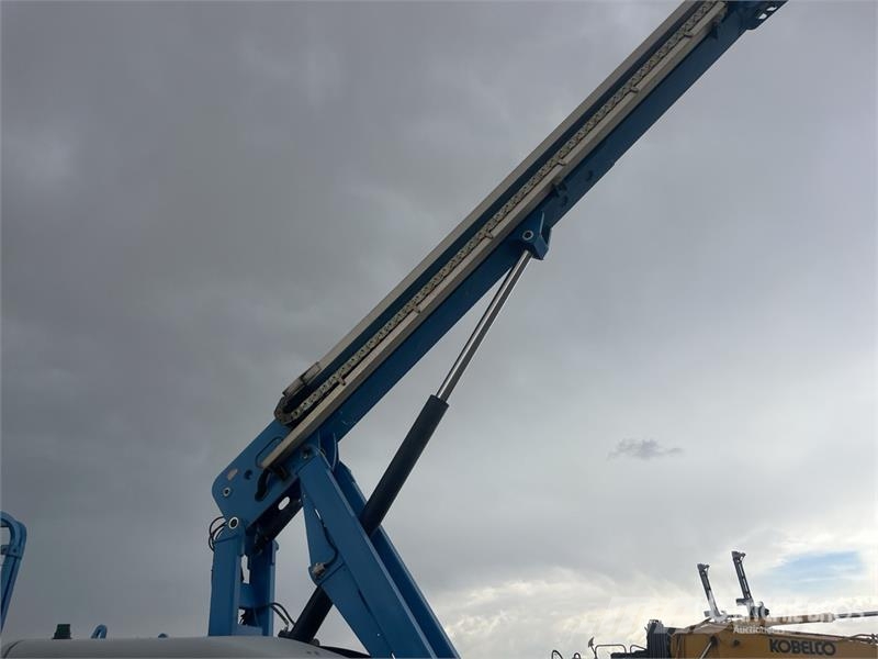 Genie S-65 4WD Dual Fuel Telescopic Boom Lift Teleskopske podizne platforme