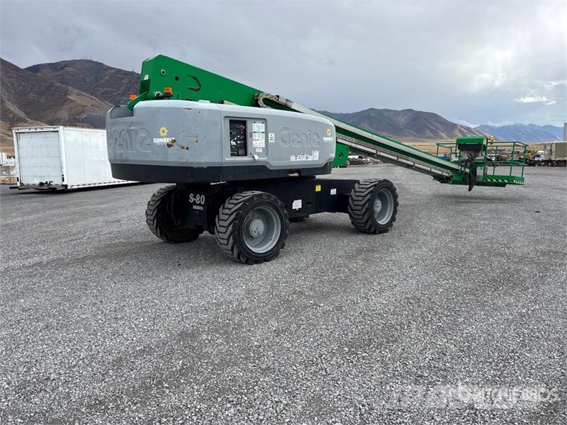 Genie S-80X 2WD Diesel Telescopic Boom Lift Telescopic boom lifts