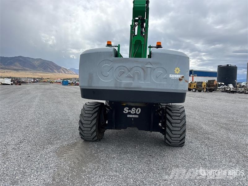 Genie S-80X 2WD Diesel Telescopic Boom Lift Telescopic boom lifts