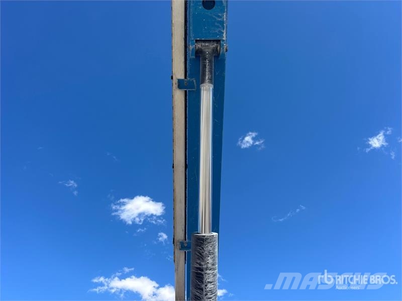 Genie S-85 4WD Diesel Telescopic Boom Lift ブームリフト 直伸型