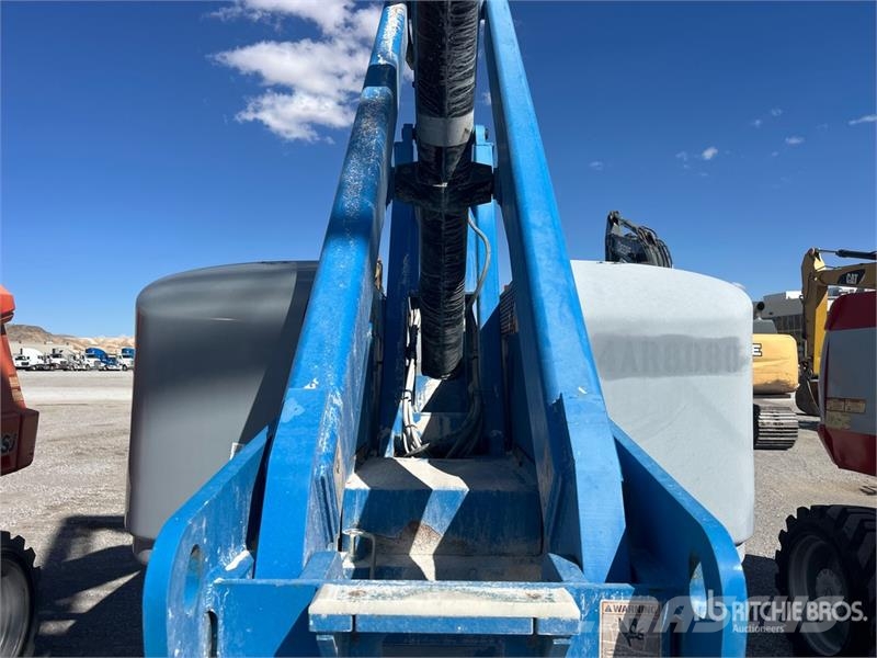 Genie S-85 4WD Diesel Telescopic Boom Lift ブームリフト 直伸型