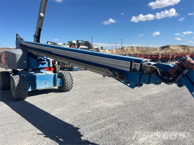 Genie S-85 4WD Diesel Telescopic Boom Lift ブームリフト 直伸型