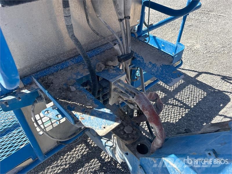 Genie S-85 4WD Diesel Telescopic Boom Lift ブームリフト 直伸型