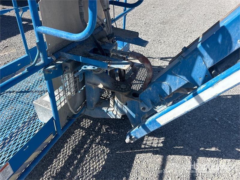 Genie S-85 4WD Diesel Telescopic Boom Lift ブームリフト 直伸型