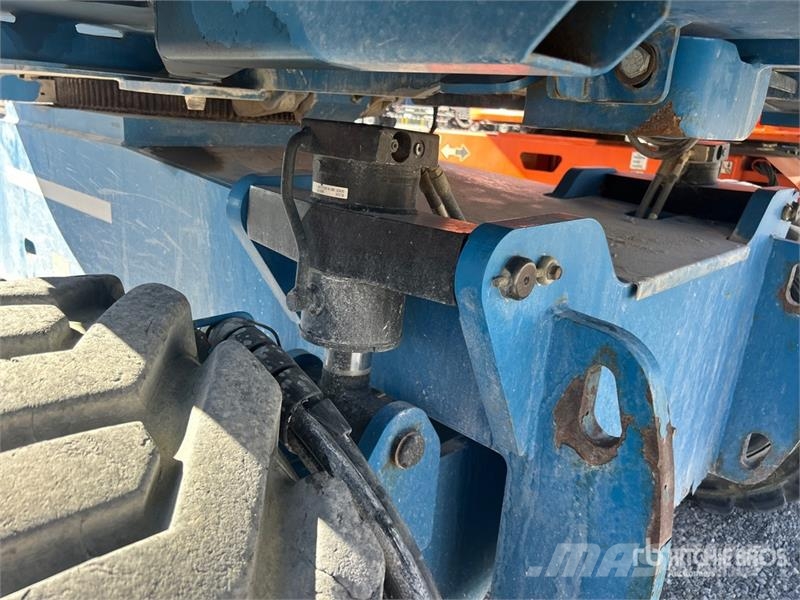 Genie S-85 4WD Diesel Telescopic Boom Lift ブームリフト 直伸型