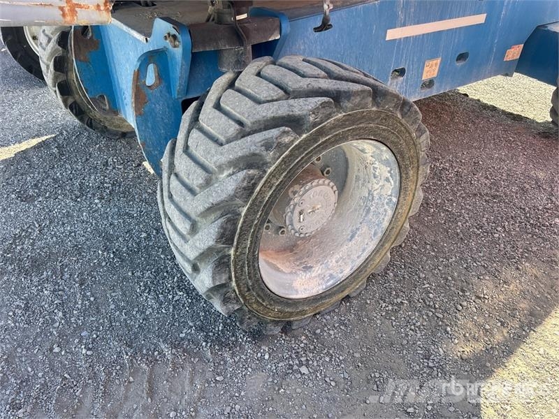 Genie S-85 4WD Diesel Telescopic Boom Lift ブームリフト 直伸型