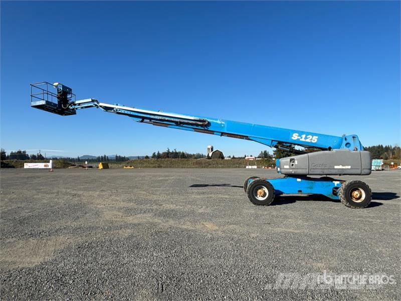 Genie S125 4WD Diesel Telescopic Boom Lift 直臂高空工作平台