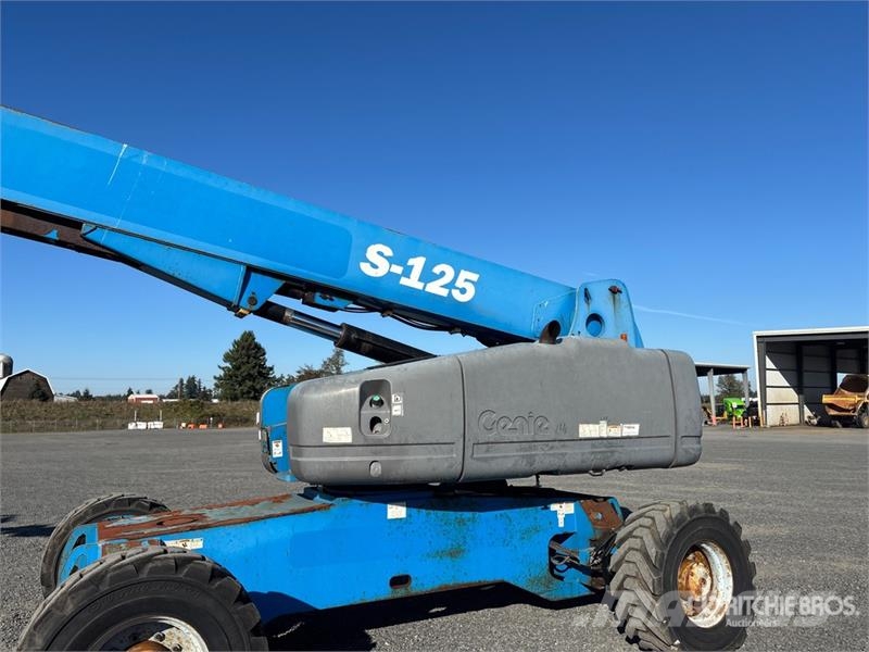 Genie S125 4WD Diesel Telescopic Boom Lift 直臂高空工作平台