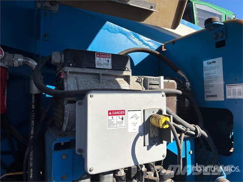 Genie S125 4WD Diesel Telescopic Boom Lift 直臂高空工作平台