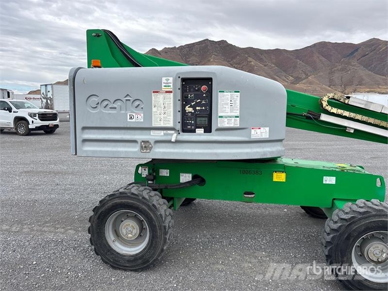 Genie S40 2WD Diesel Telescopic Boom Lift 견인식 전동이동 리프트