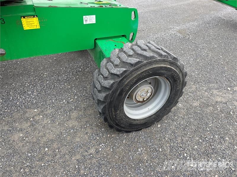 Genie S40 2WD Diesel Telescopic Boom Lift 견인식 전동이동 리프트