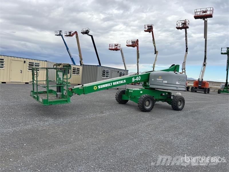 Genie S40 2WD Diesel Telescopic Boom Lift 견인식 전동이동 리프트