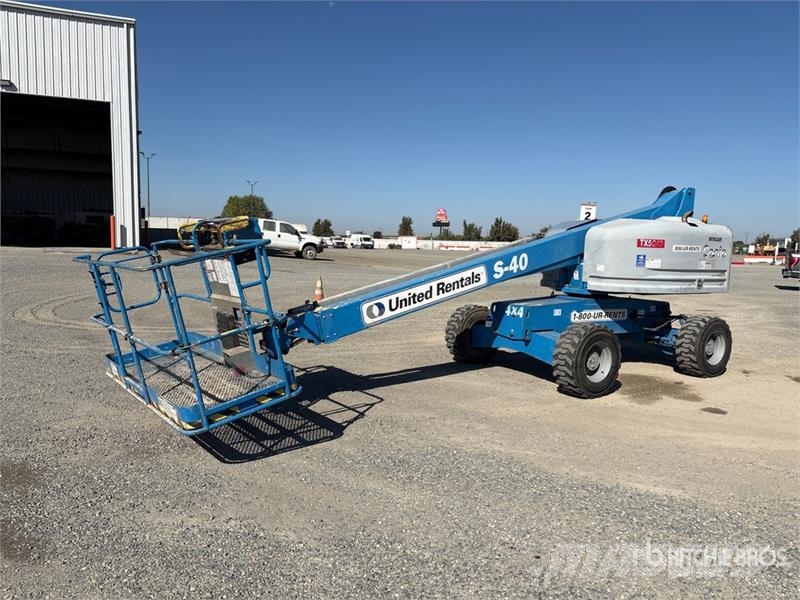 Genie S40 4WD Diesel Telescopic Boom Lift Telescopic boom lifts