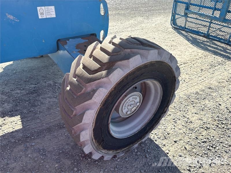 Genie S40 4WD Diesel Telescopic Boom Lift Nacelles télescopiques