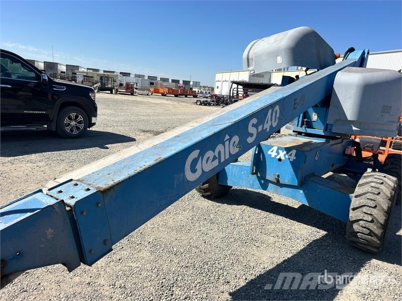 Genie S40 4WD Diesel Telescopic Boom Lift Teleskopske podizne platforme