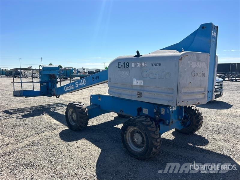 Genie S40 4WD Diesel Telescopic Boom Lift Teleskopske podizne platforme