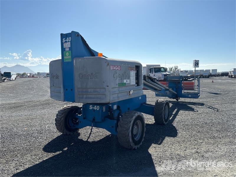Genie S40 4WD Diesel Telescopic Boom Lift Nacelles télescopiques