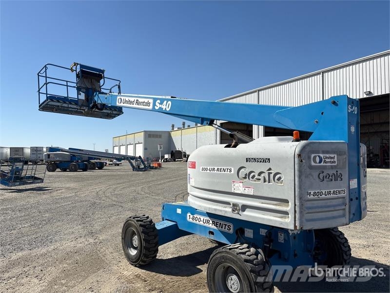 Genie S40 4WD Diesel Telescopic Boom Lift Telescopic boom lifts
