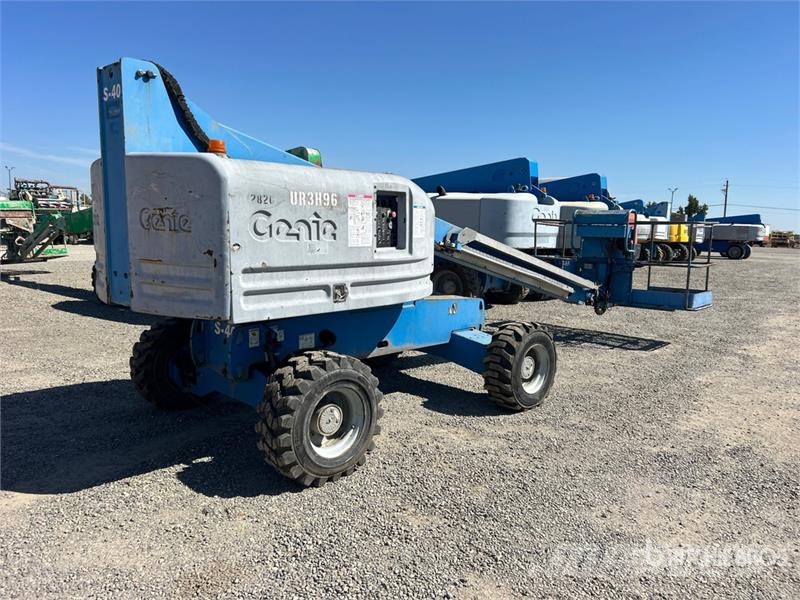 Genie S40 4WD Diesel Telescopic Boom Lift Teleskopske podizne platforme