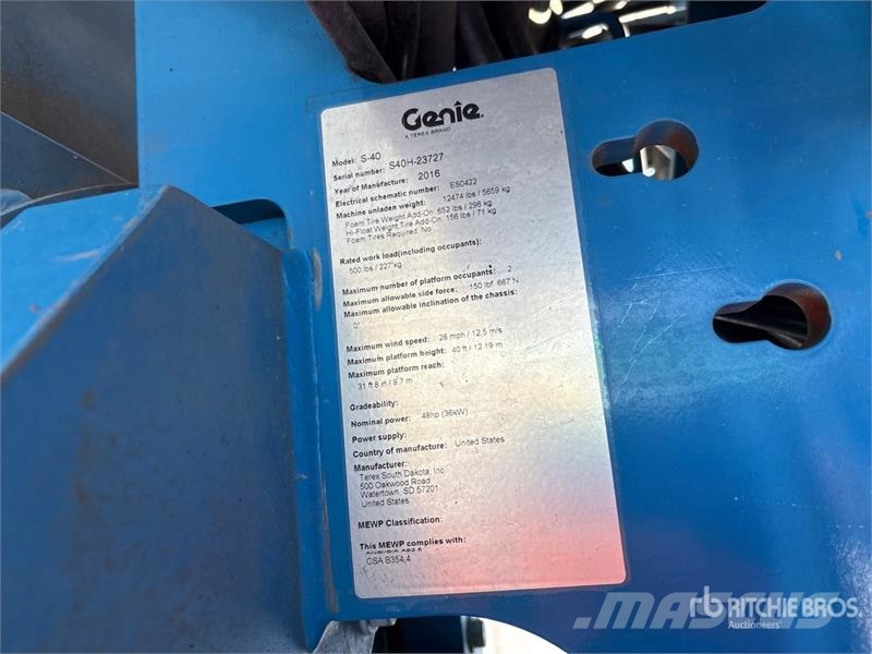 Genie S40 4WD Diesel Telescopic Boom Lift Nacelles télescopiques