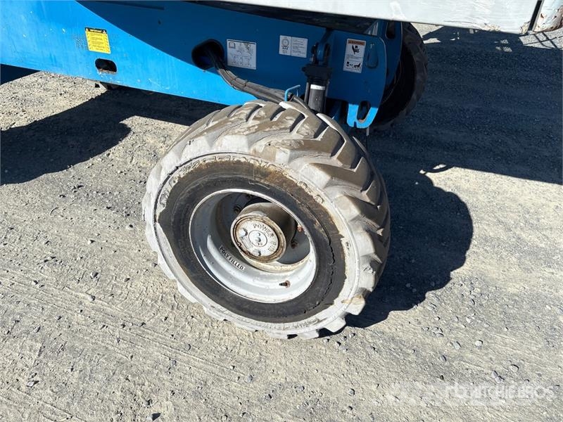Genie S40 4WD Diesel Telescopic Boom Lift Nacelles télescopiques
