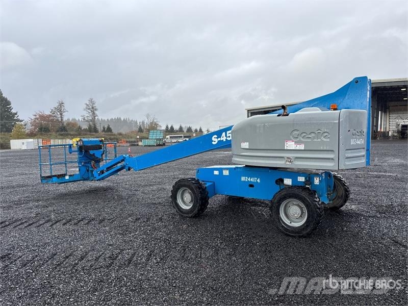 Genie S45 4WD Diesel Telescopic Boom Lift 直臂高空工作平台